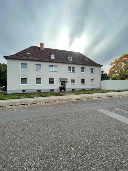 Zentrale Grosse Vollausgestattete Wohnung Fuer Alle Zwecke Perfekt Geeignet Witten an der Ruhr Exterior foto